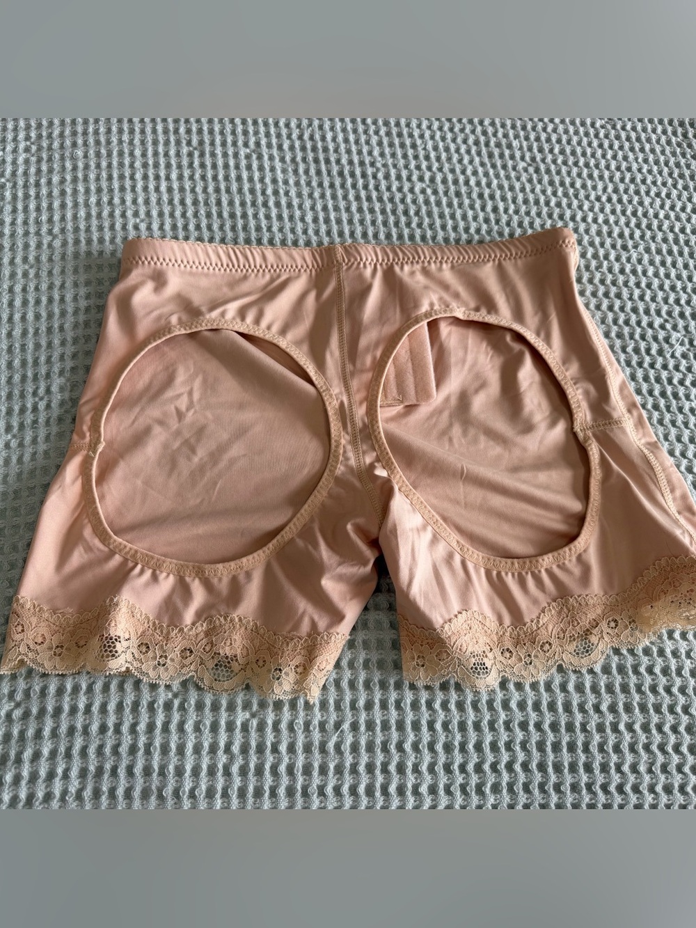 NIB Women’s Open-Cheeks Lace Hem Shaping Undergarment